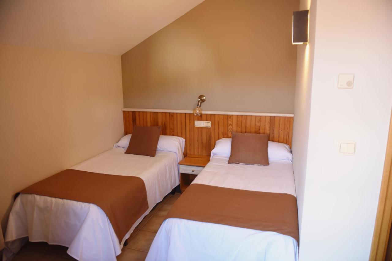 Hostal San Martin Molinos de Duero Exteriör bild